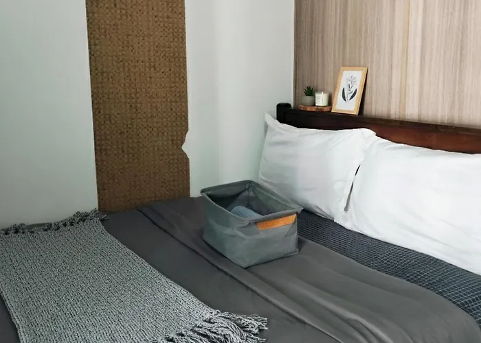 Apartment Mall Of - Aseana - Guaranteed Manila